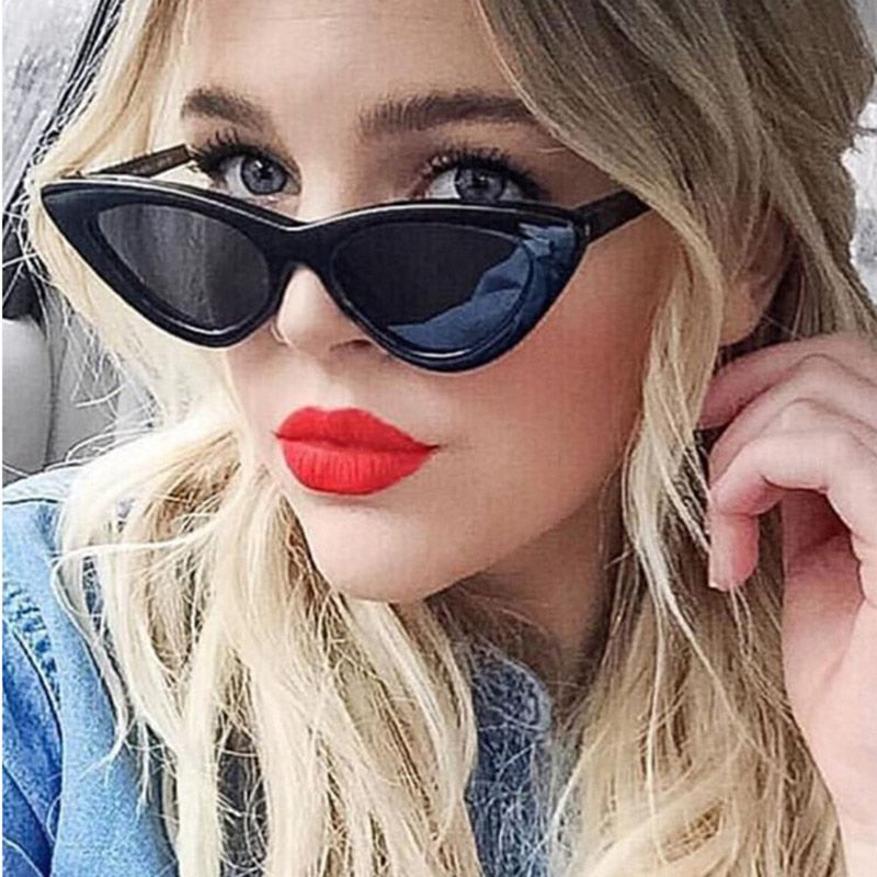 LONSY Fashion Cute Sexy Ladies Cat Eye Sunglasses Women Vintage Retro Small Triangular Cateye Glasses Female Oculos De Sol UV400