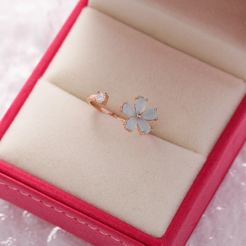 Korea's New Exquisite Crystal Flower Ring Fashion Temperament Sweet Versatile Love Opening Ring Female Jewelry