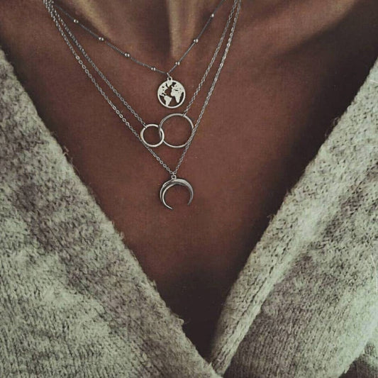 Collana con Ciondolo a Forma di Luna